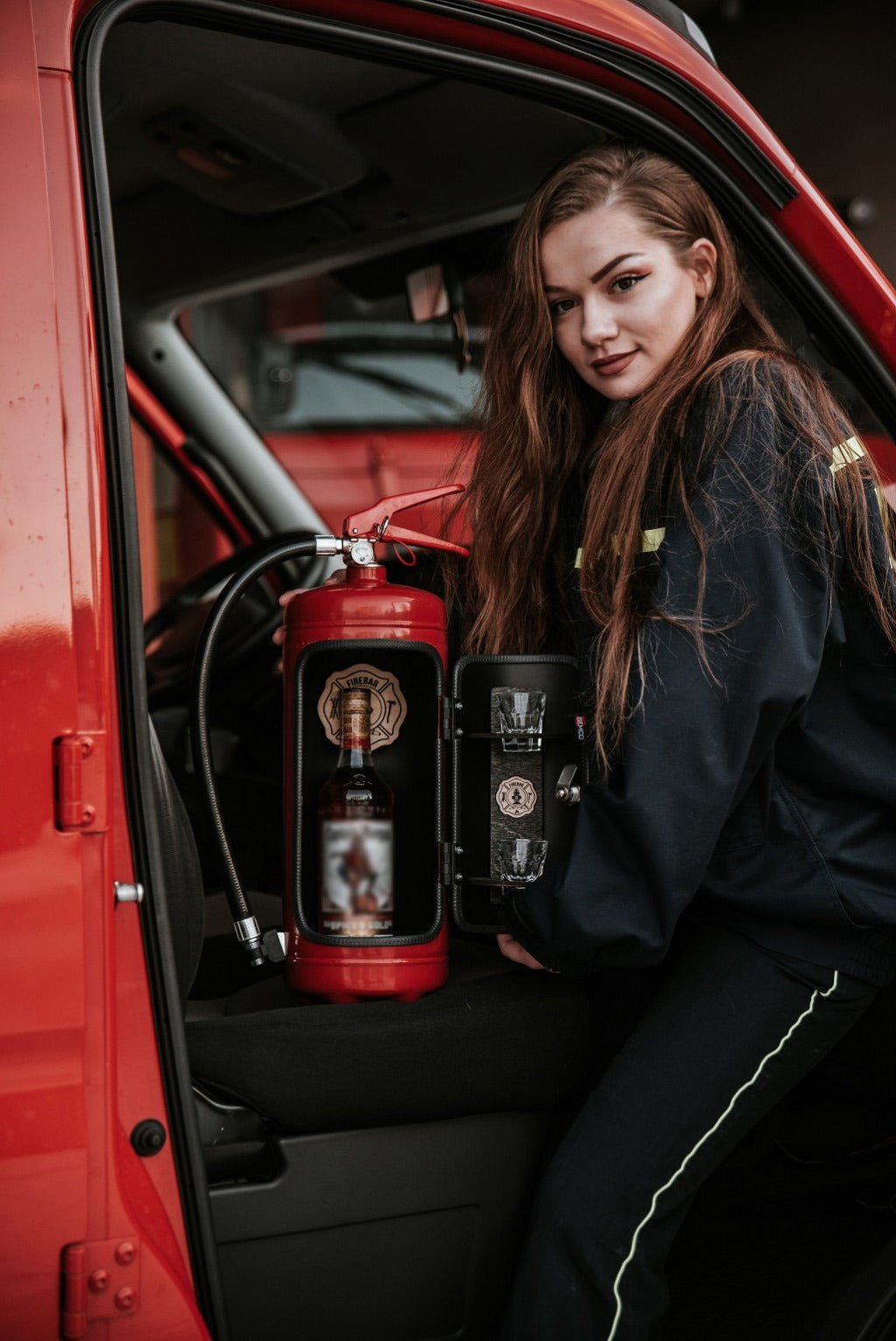 FIREBAR aus originalem 6L Feuerlöscher – Exklusive Minibar für Männer & Frauen