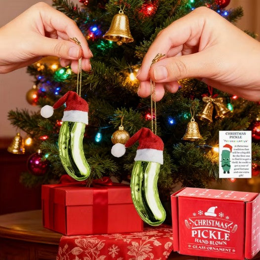 Gurken-Anhaenger-Tannenbaum-Weihnachten-Baumschmuck
